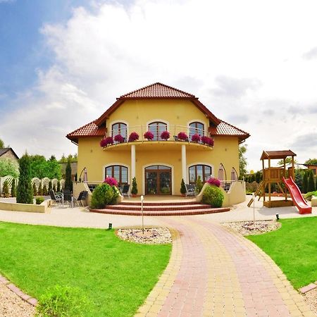 Rezydencja Szmaragdowy Ogrod Konstantynów Łódzki Exteriér fotografie